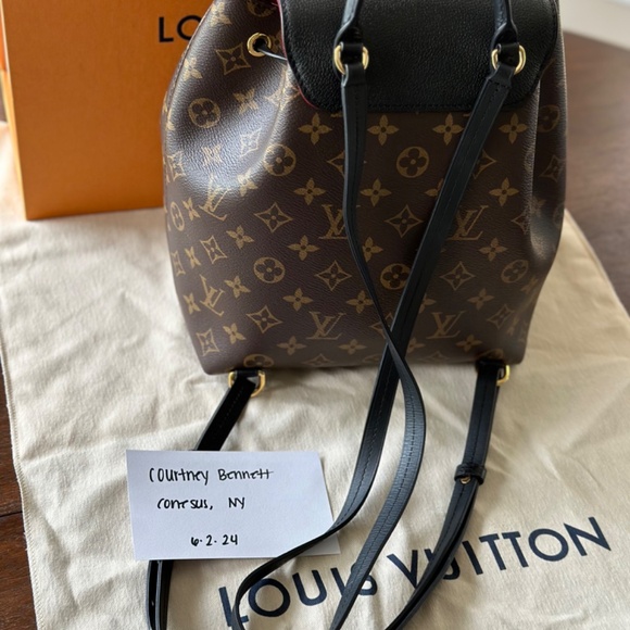 Louis Vuitton Montsouris PM - Picture 6 of 14